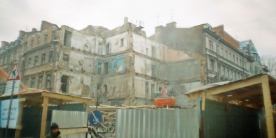 Снос дома на углу Поварского переулка и Стремянной улицы