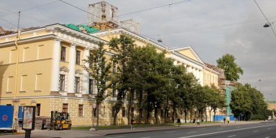 Главное здание Константиновского военного училища