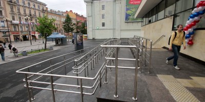 Станция метро Васлеостровская, пандус